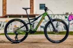 BICICLETA ELÉCTRICA MONTAÑA DOBLE ORBEA RISE M20 2023