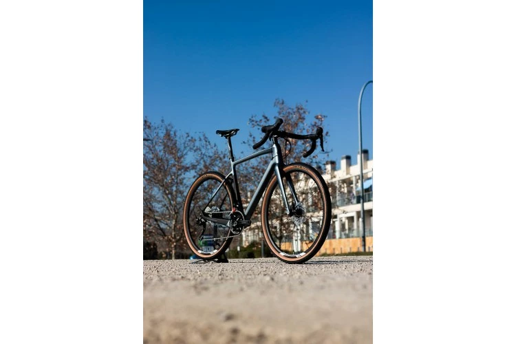BICICLETA GRAVEL MEGAMO WEST 15 2023 - Imagen 2