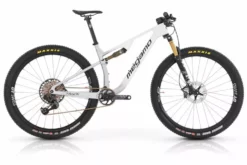 BICICLETA MONTAÑA XC DOBLE MEGAMO TRACK AXS 01 2023