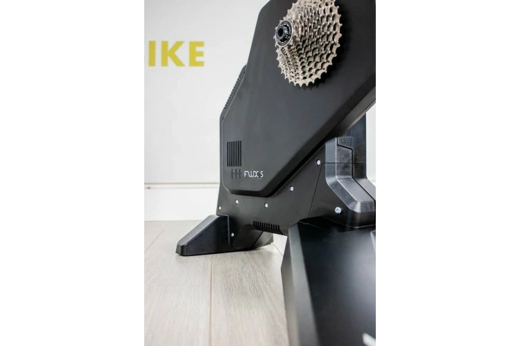 Garmin RODILLO DE ENTRENAMIENTO INTELIGENTE TACX FLUX S SMART - Imagen 2