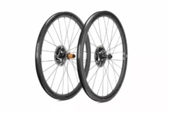 RUEDAS DE GRAVEL PROGRESS GR 40 2022